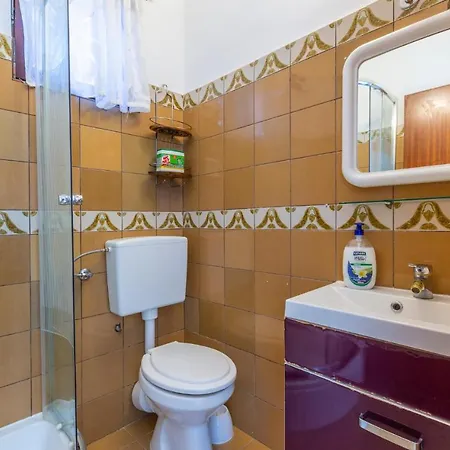 Nice In Lokva Rogoznica With Kitchen Appartement Celina